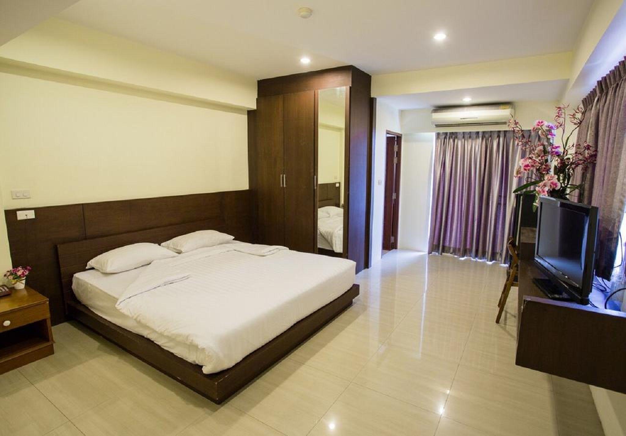 The Loft Resort Bangkok Exteriör bild