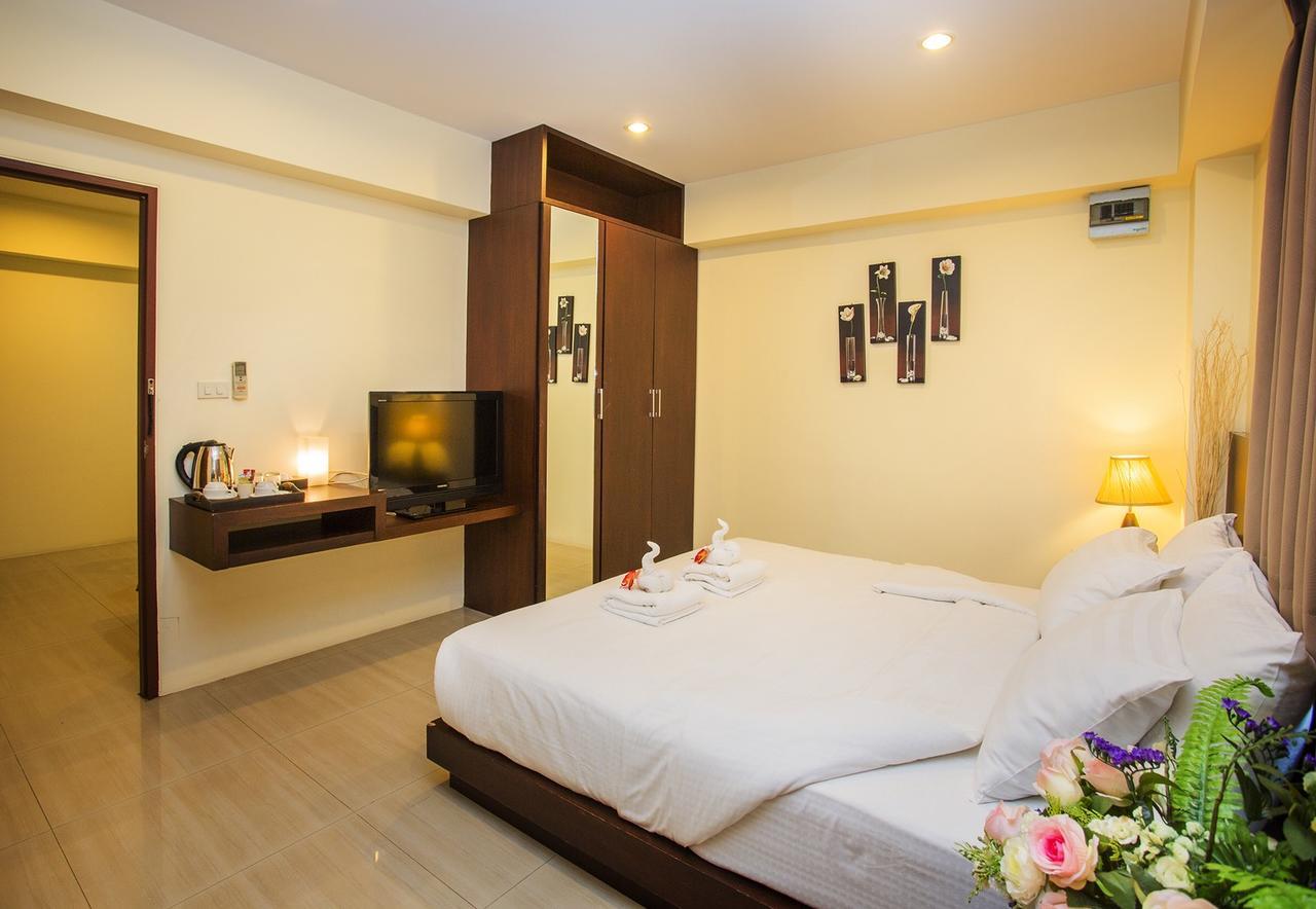 The Loft Resort Bangkok Exteriör bild