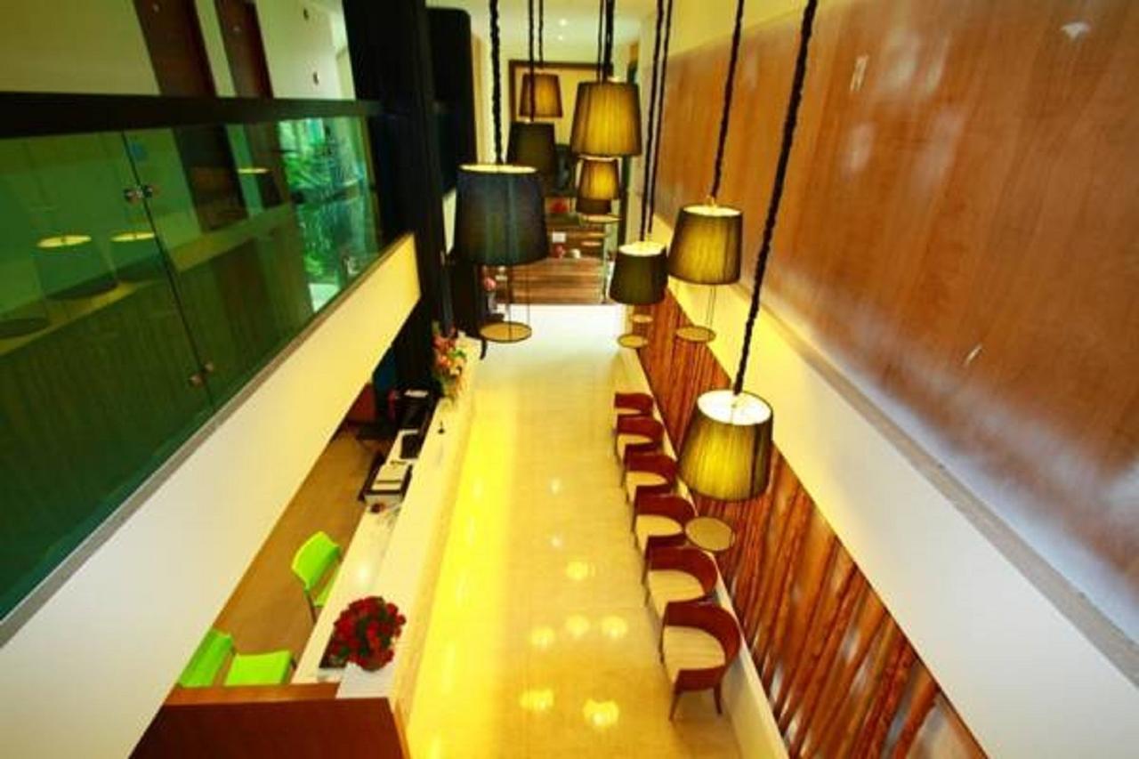 The Loft Resort Bangkok Exteriör bild