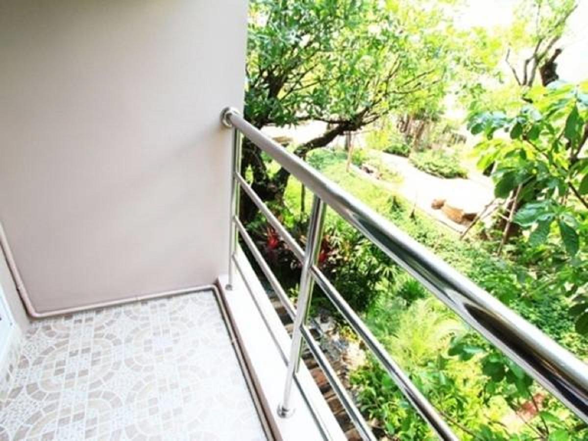 The Loft Resort Bangkok Exteriör bild