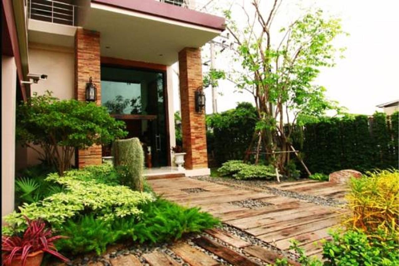 The Loft Resort Bangkok Exteriör bild