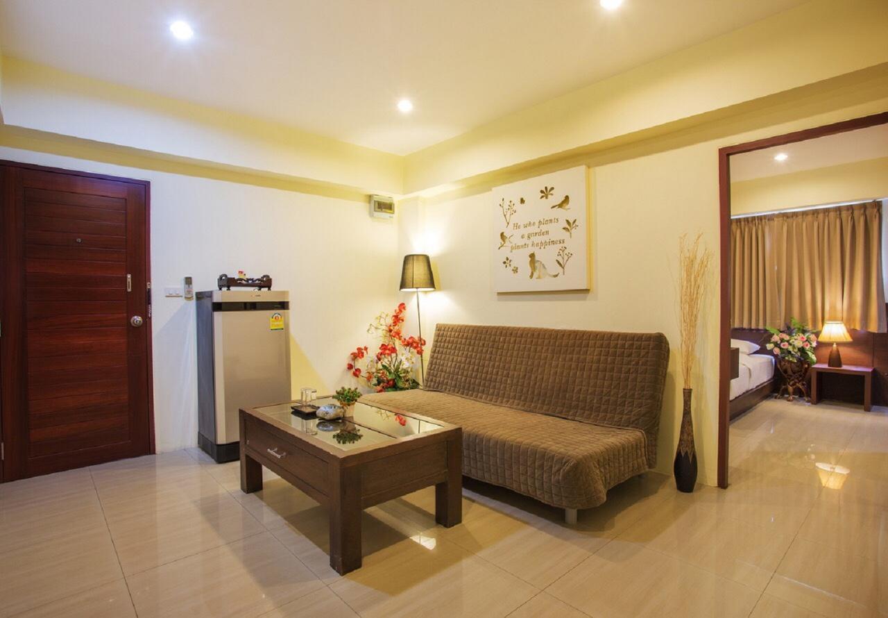 The Loft Resort Bangkok Exteriör bild
