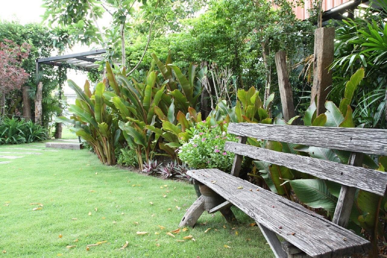 The Loft Resort Bangkok Exteriör bild